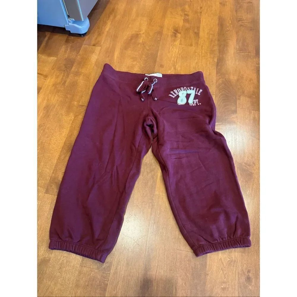 Y2K Aeropostale Sweatpants Women’s Medium Burgundy Logo Spellout Cropped Joggers